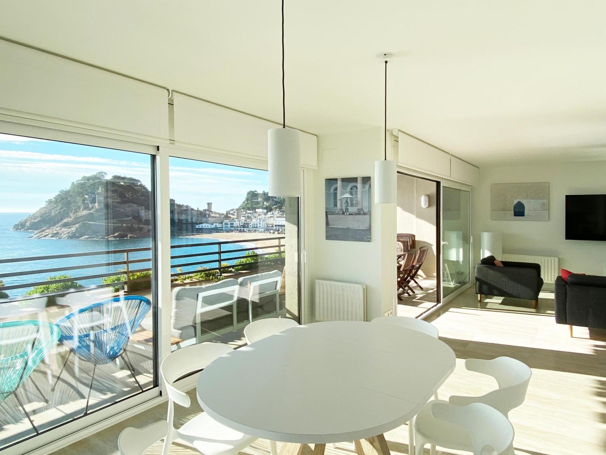 Magnificent Apartment At The Sea Front Of Tossa De Mar Exteriör bild