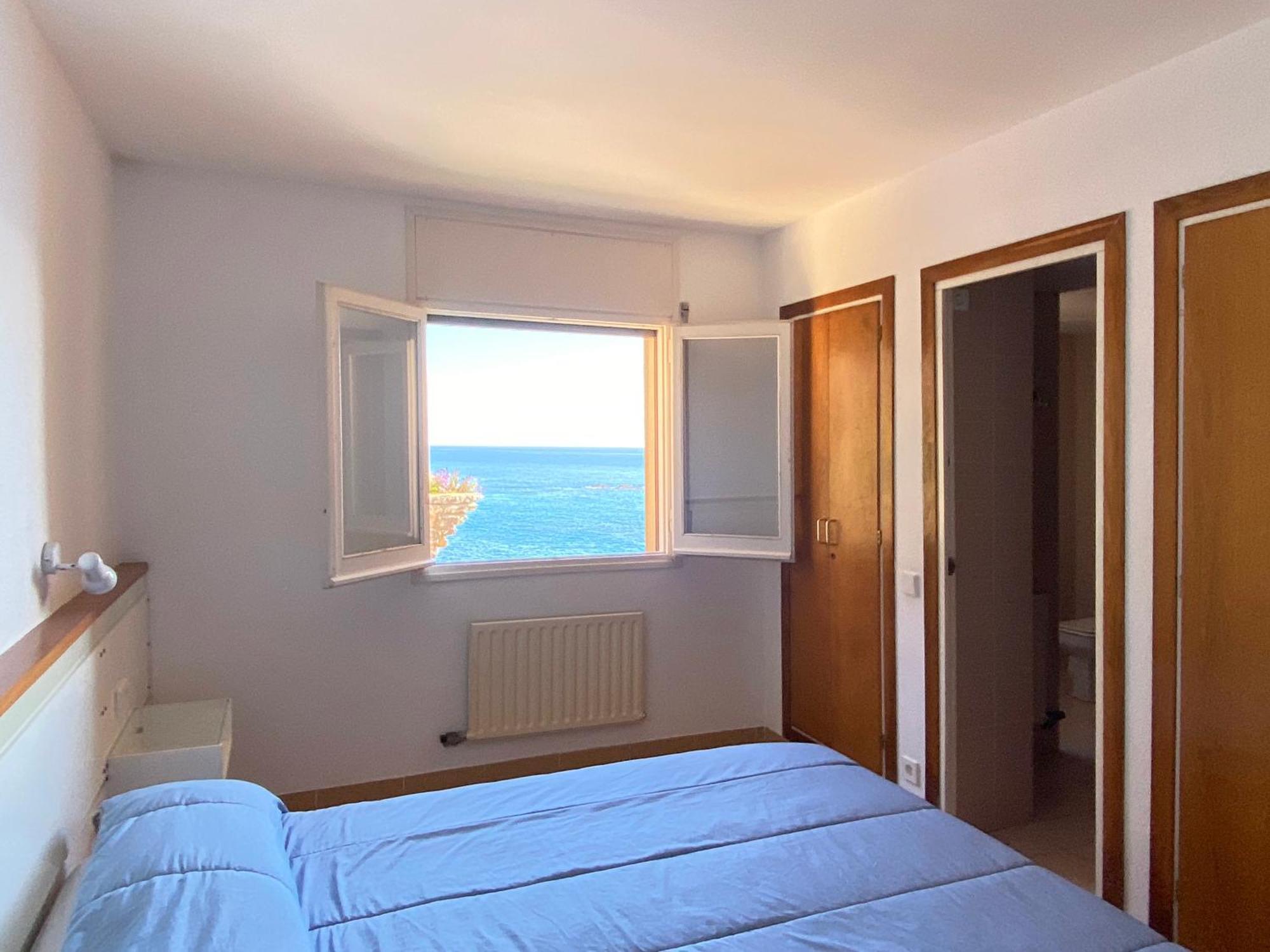 Magnificent Apartment At The Sea Front Of Tossa De Mar Exteriör bild