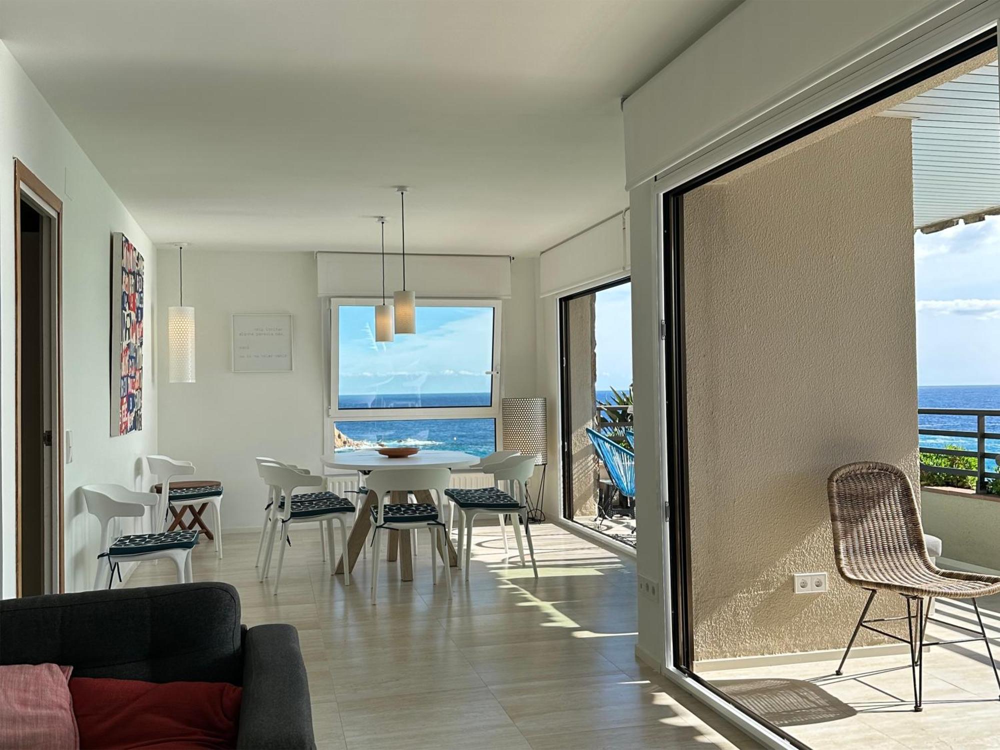 Magnificent Apartment At The Sea Front Of Tossa De Mar Exteriör bild